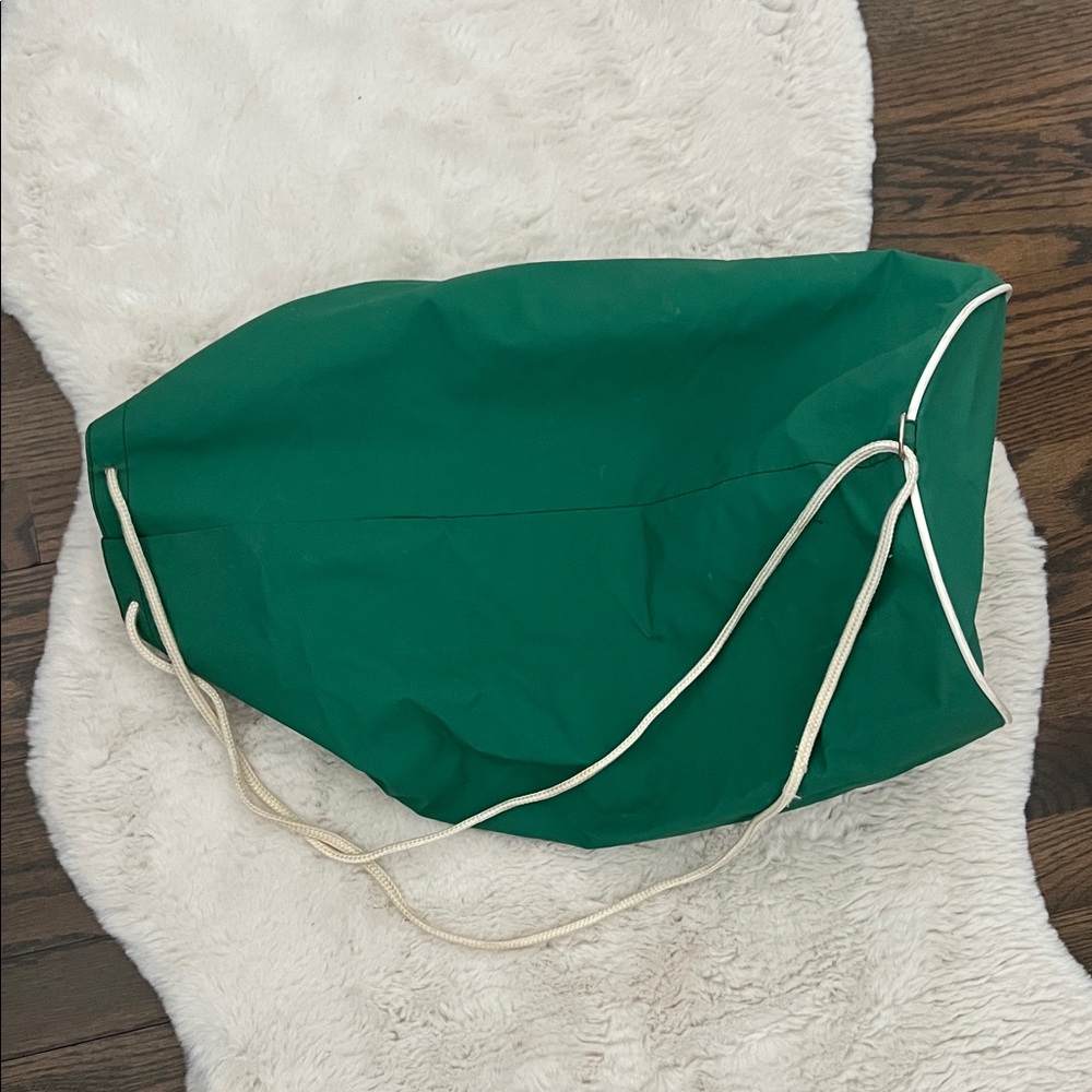United Colors Of Benetton Green Travel Bag - Picture 2 of 3